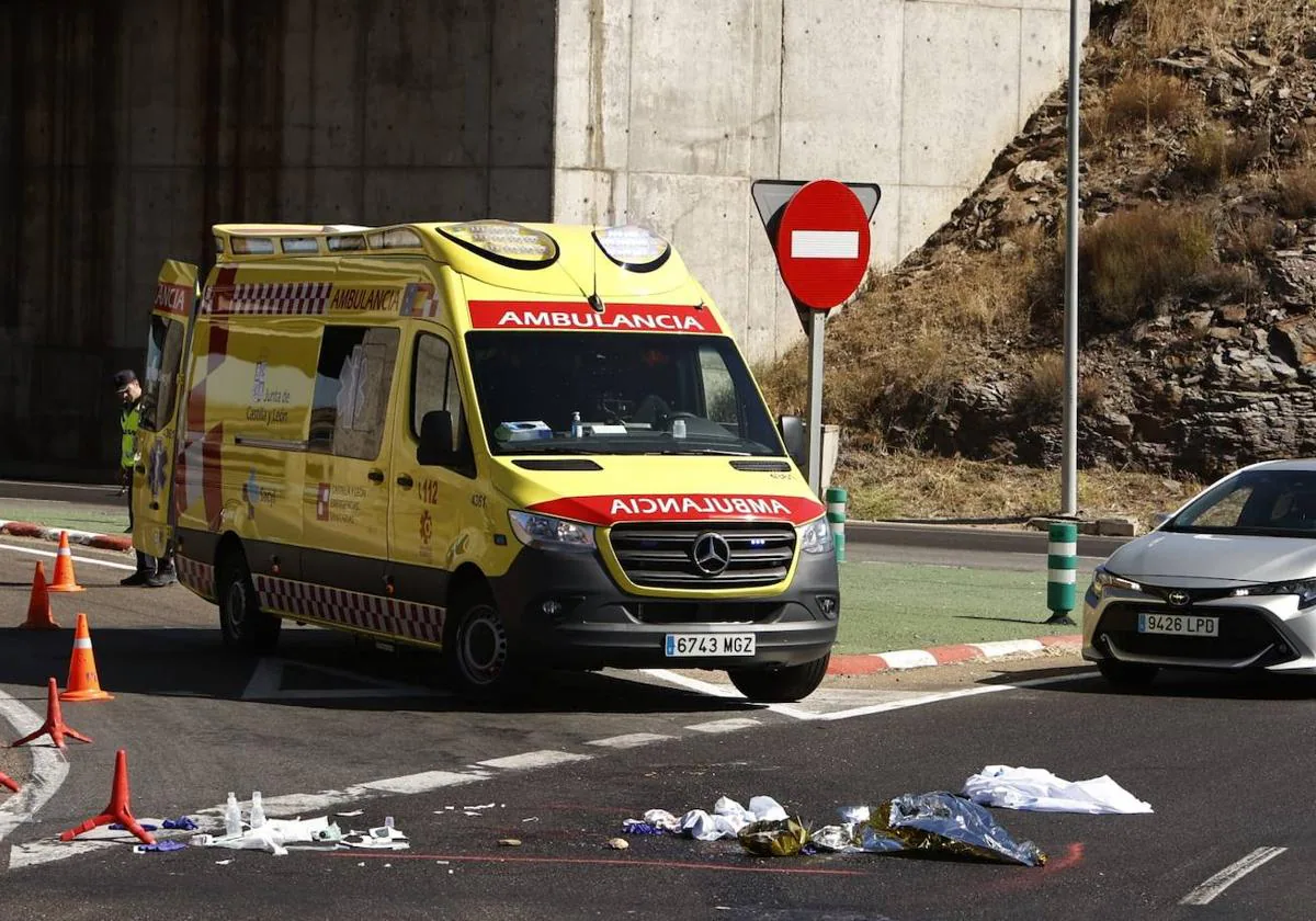 Herida Muy Grave Una Mujer Atropellada Por Un Camión En La Rotonda De